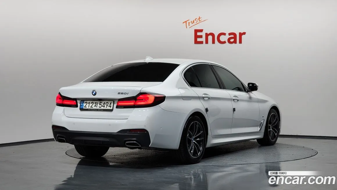 BMW 5-Series 2022 из KR, фото 3