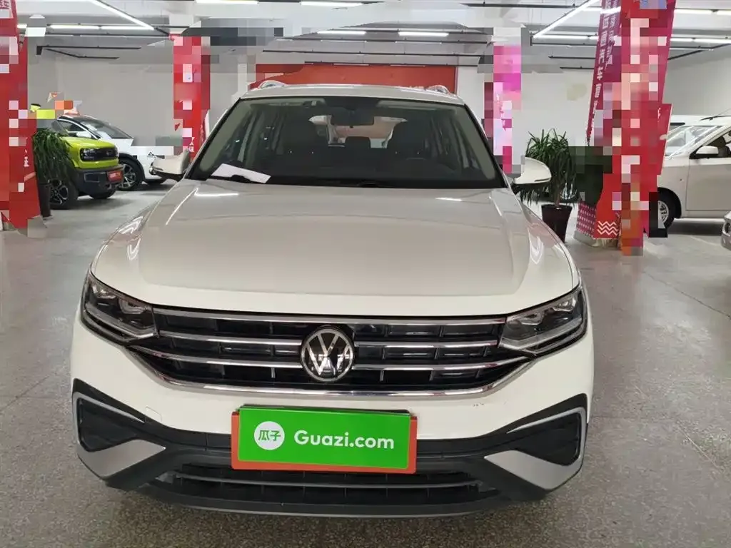 Volkswagen Tiguan L 2023 из CN, фото 7