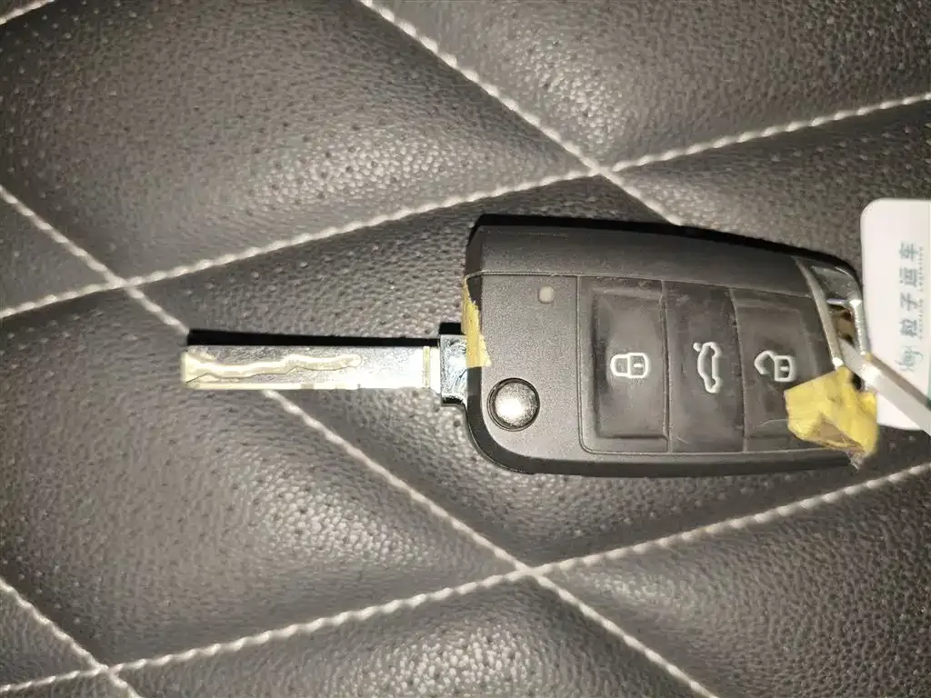 Volkswagen Tiguan L 2023 из CN, фото 4