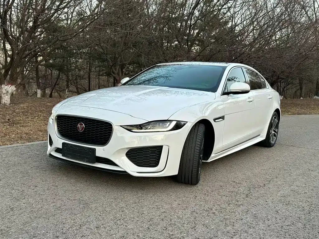 Jaguar XEL — фото 1