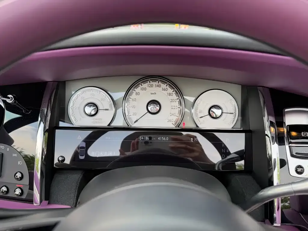 Rolls-Royce Dawn 2023 из CN, фото 3