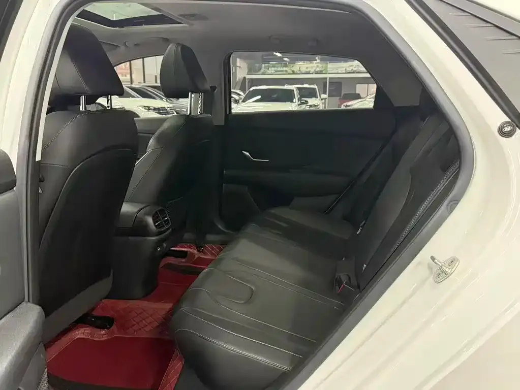 [object Object] Elantra 2022 из CN, фото 8