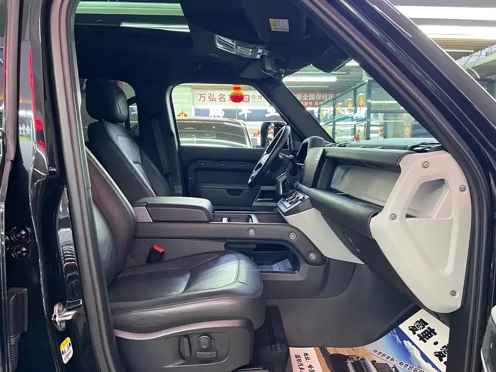 Land Rover Defender 2023 из CN, фото 6
