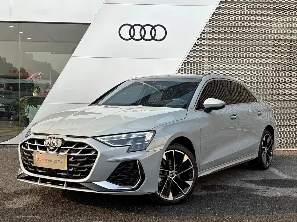 Audi A3 2024 из CN, фото 1