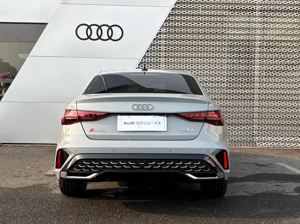 Audi A3 2024 из CN, фото 8