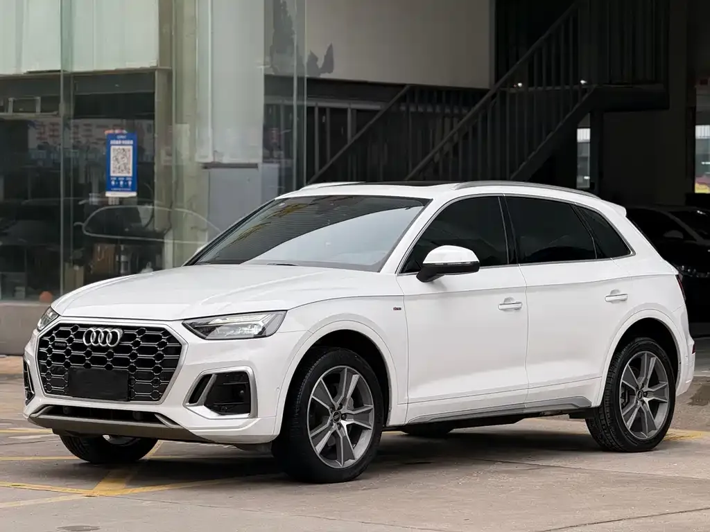 Audi Q5L 2022 из CN, фото 1