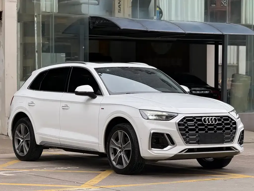 Audi Q5L 2022 из CN, фото 8