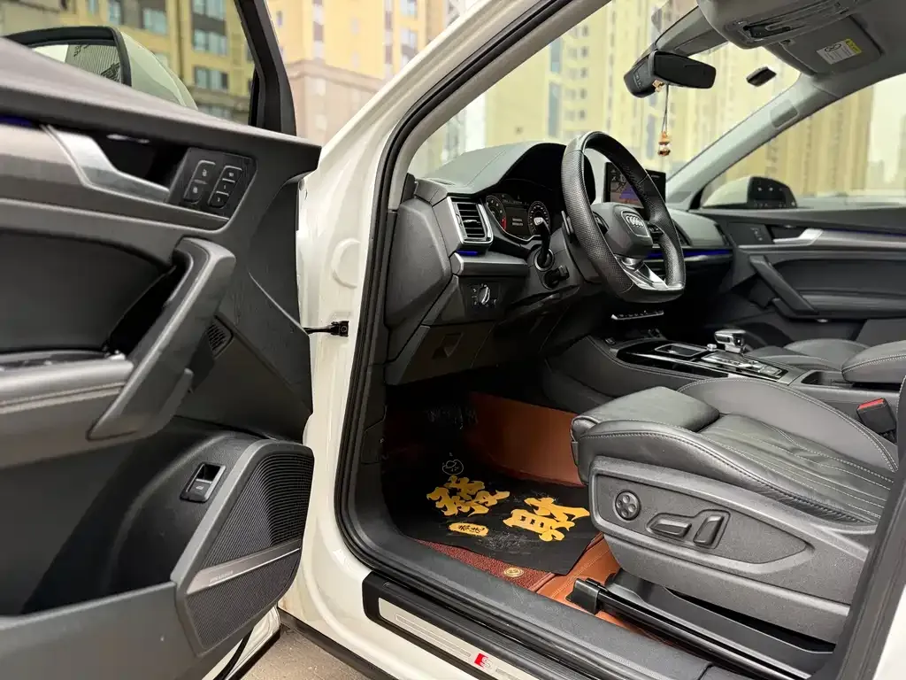 Audi Q5L 2022 из CN, фото 6