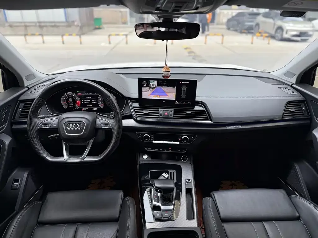 Audi Q5L 2022 из CN, фото 5