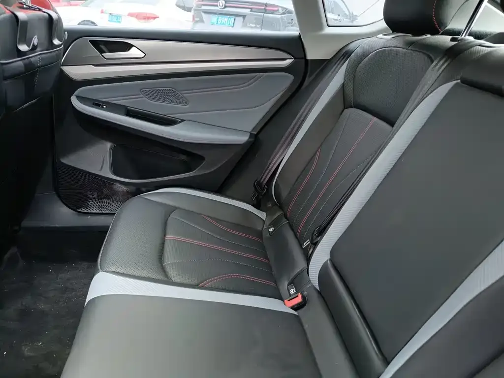 Volkswagen Lamando 2022 из CN, фото 6