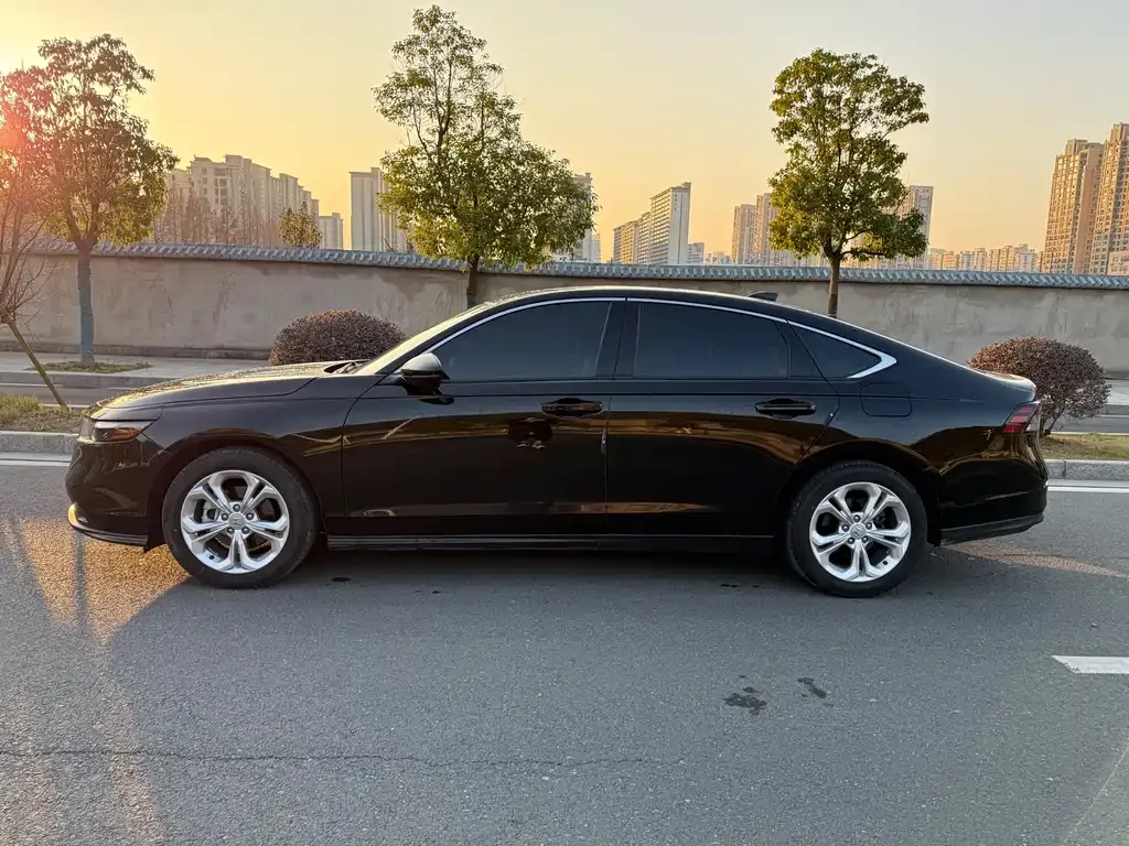 Honda Accord 2023 из CN, фото 9