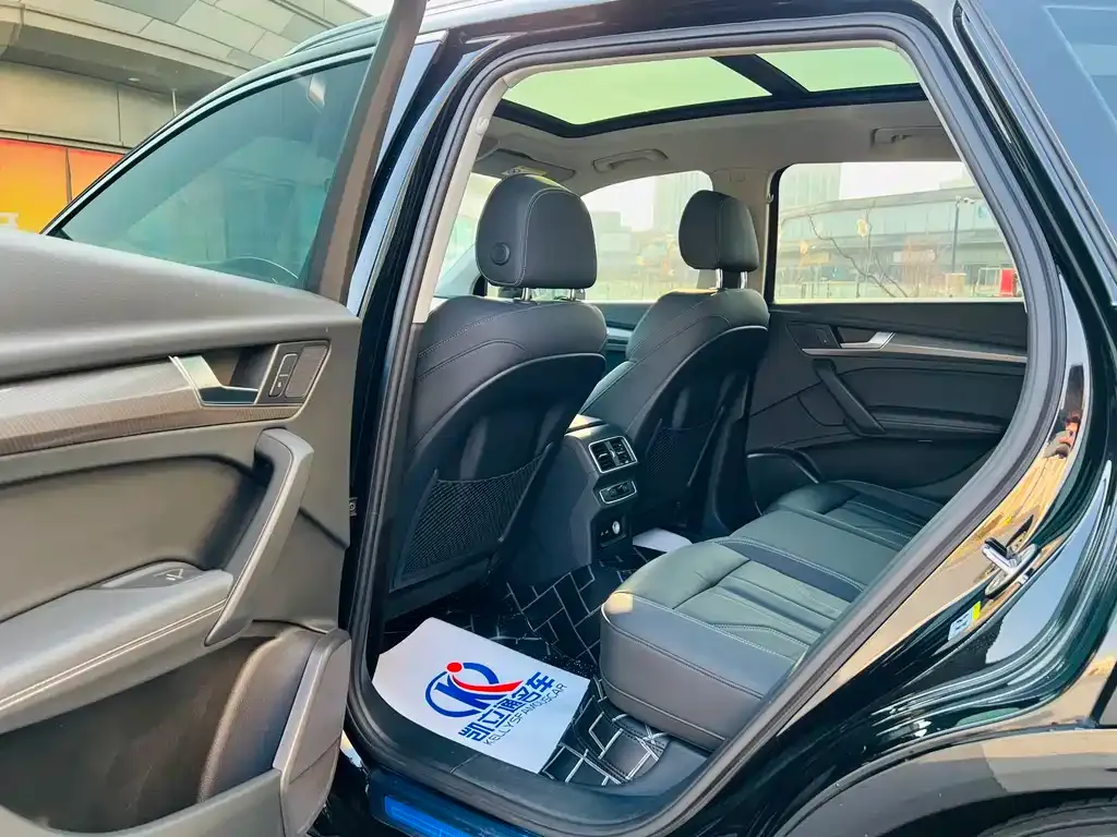 Audi Q5L 2022 из CN, фото 7