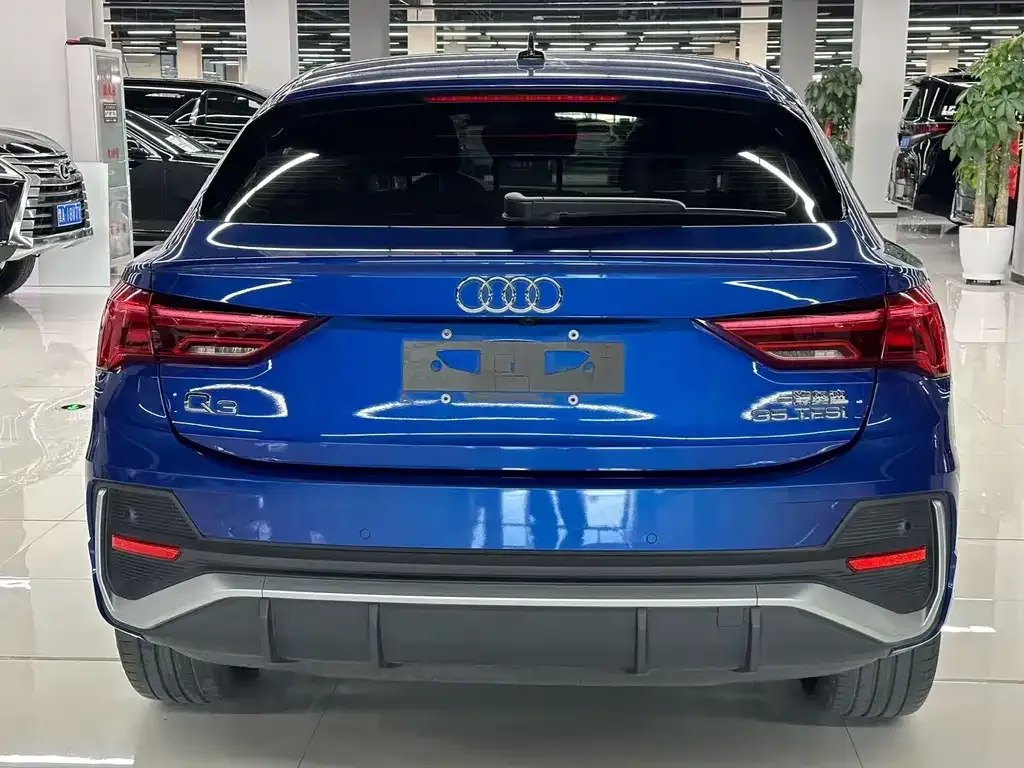 Audi Q3 Sportback 2022 из CN, фото 9