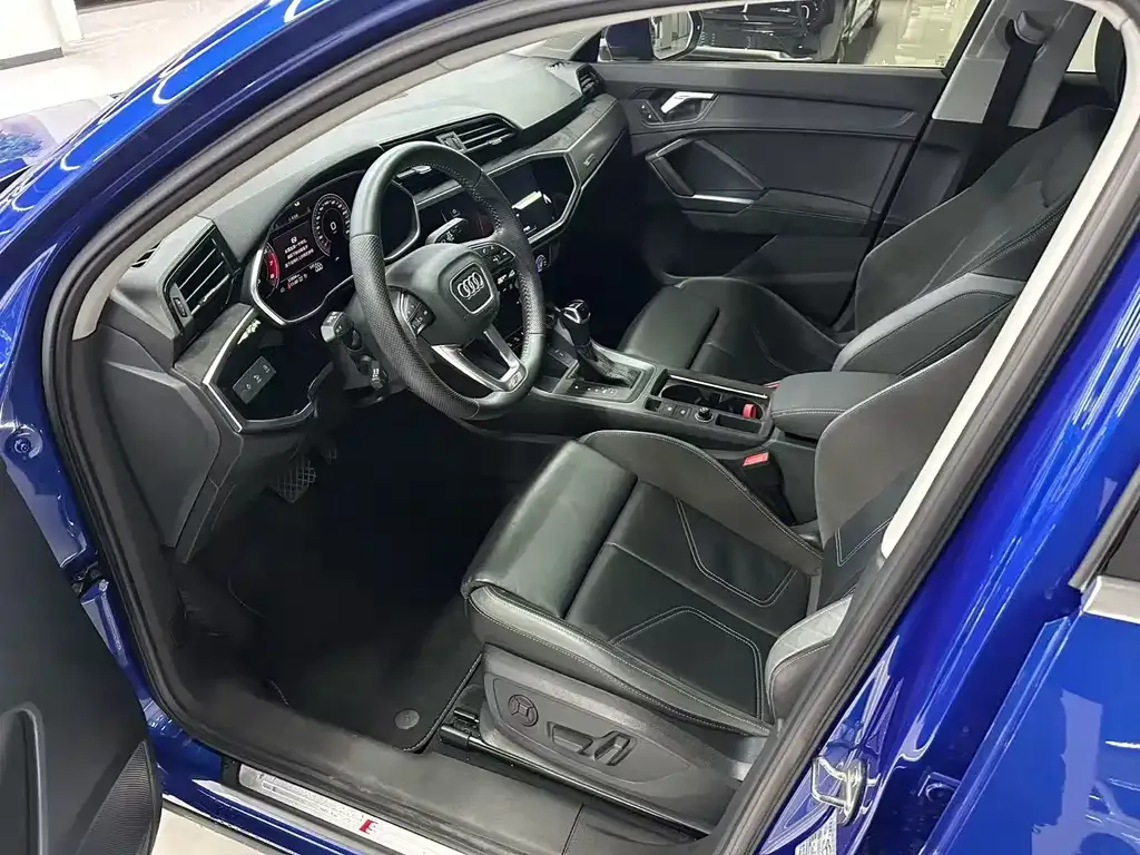 Audi Q3 Sportback 2022 из CN, фото 8