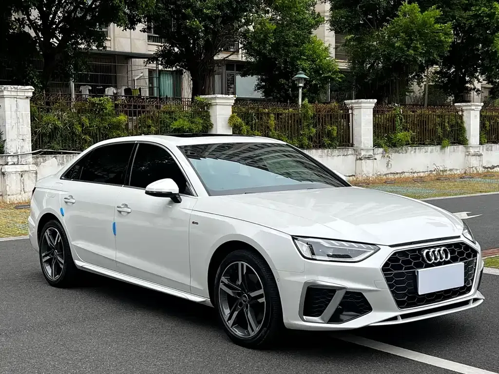 Audi A4L 2022 из CN, фото 8