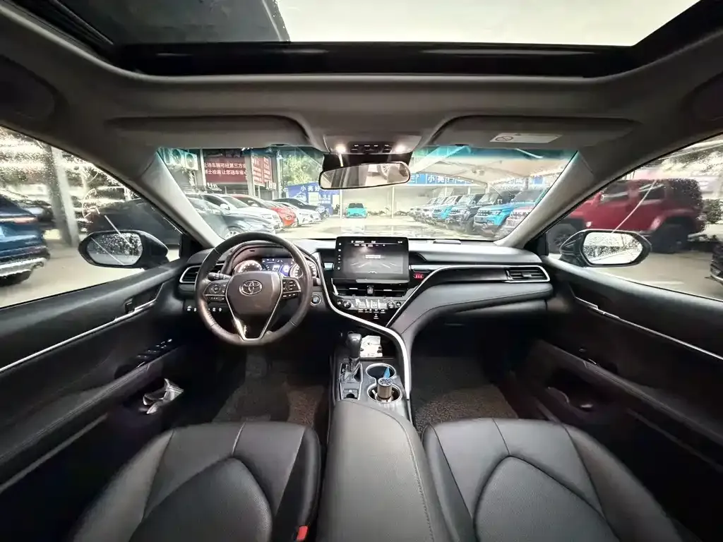 Toyota Camry 2022 из CN, фото 5