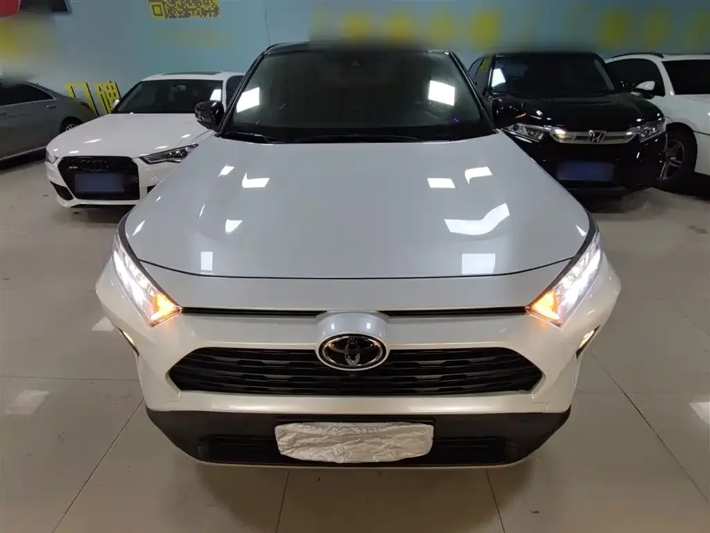 Toyota RAV4 2022 из CN, фото 3
