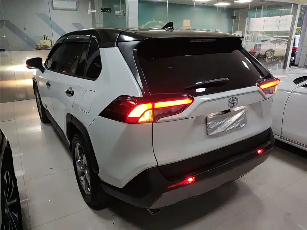 Toyota RAV4 2022 из CN, фото 7