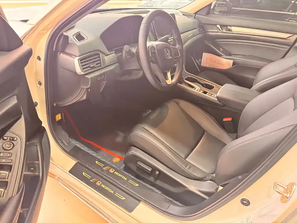 Honda Accord 2023 из CN, фото 2