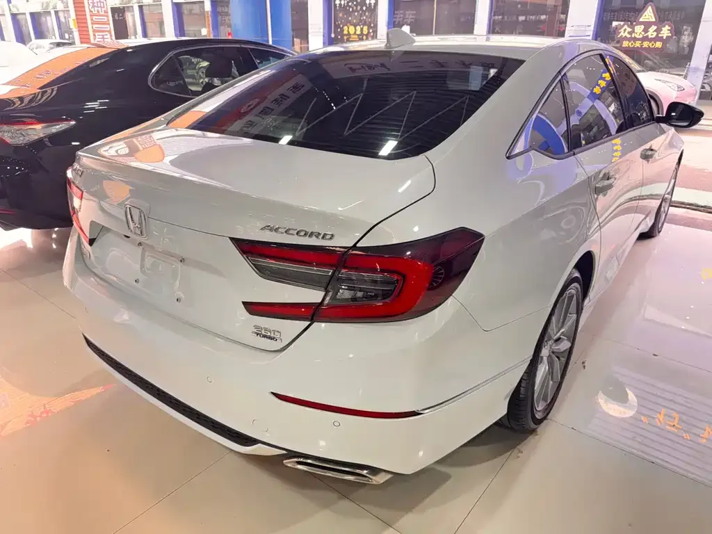 Honda Accord 2023 из CN, фото 8