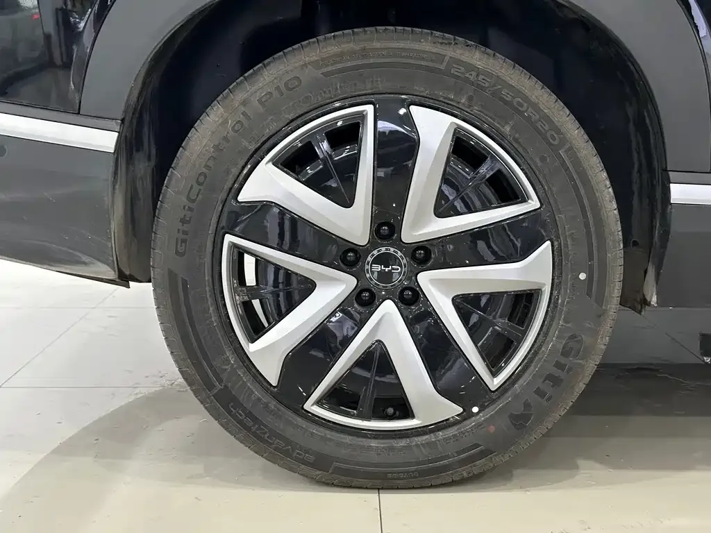 BYD Hiace 07 DM-i — фото 10
