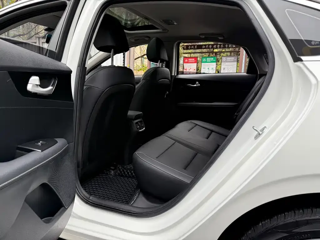 Kia K3 2023 из CN, фото 2