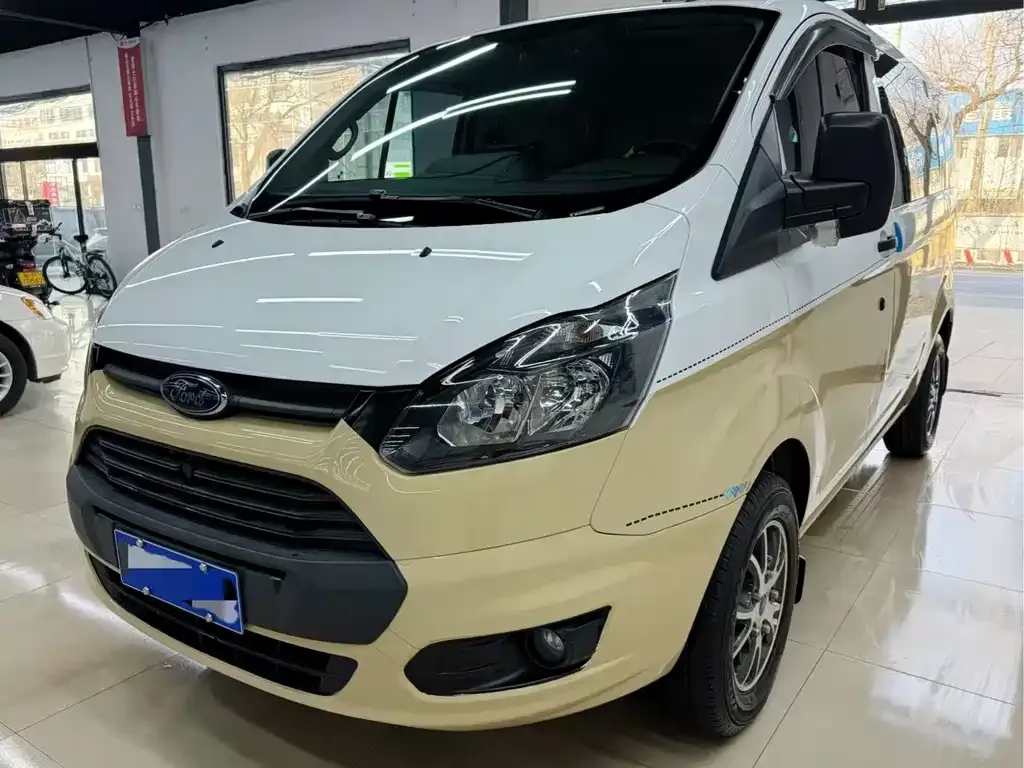Ford Transit 2022 из CN, фото 1