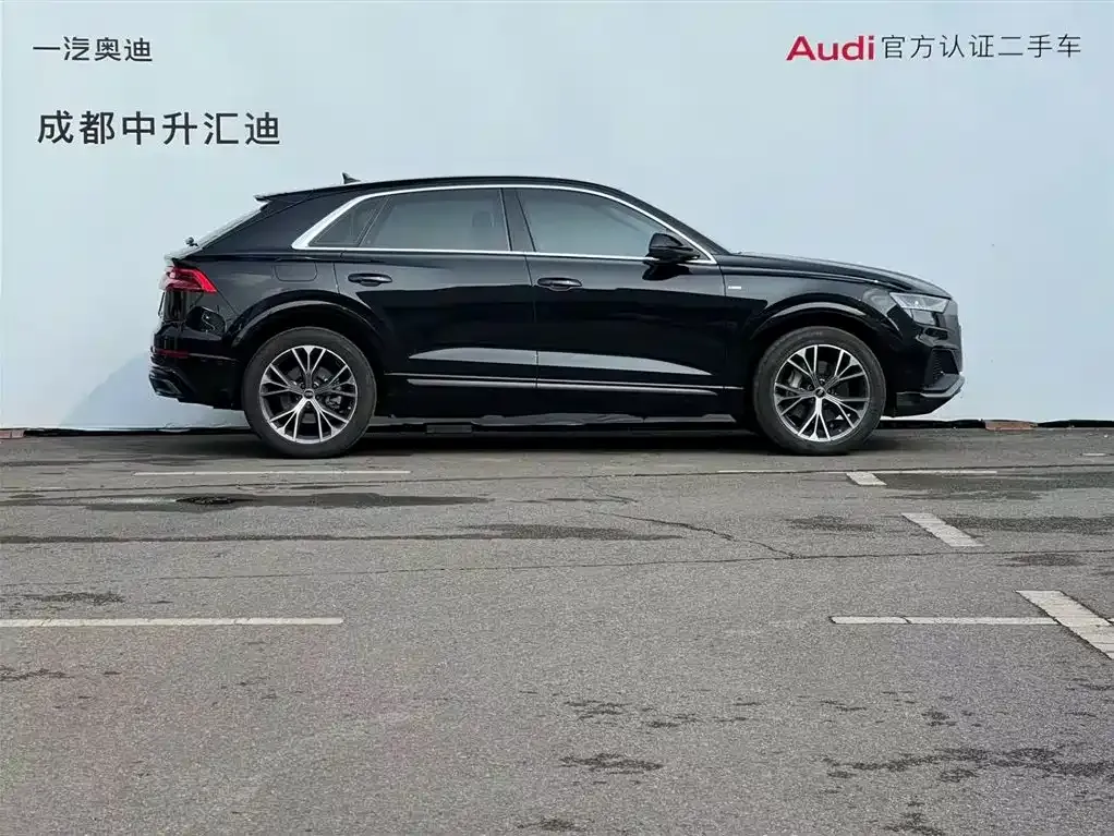 Audi Q8 — фото 10
