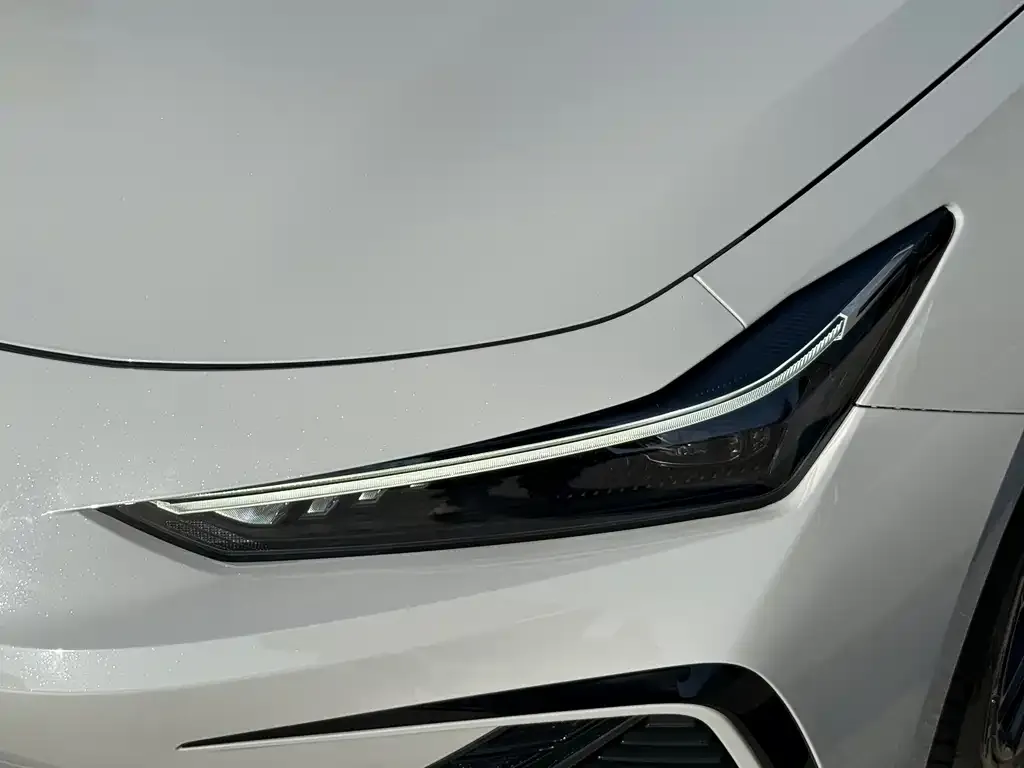 Changan UNI-V 2026 из CN, фото 2
