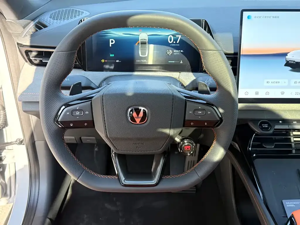 Changan UNI-V 2026 из CN, фото 6