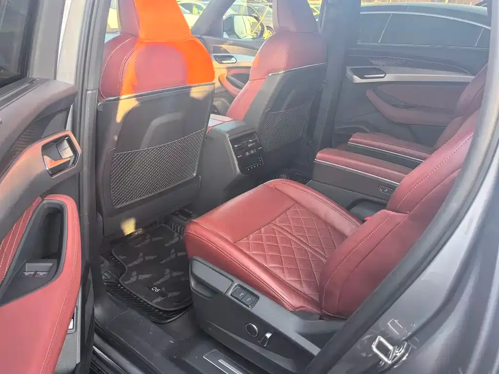 Audi Q6 2023 из CN, фото 8