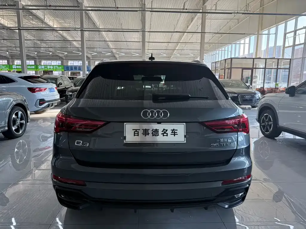 Audi Q3 — фото 4