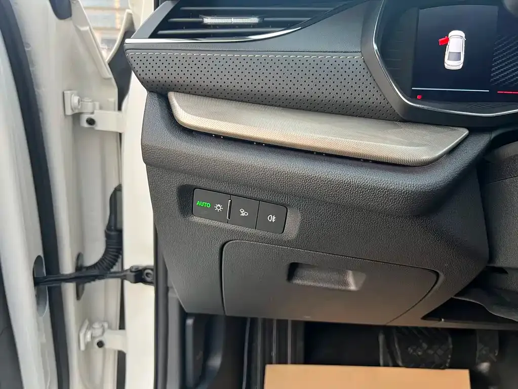 Skoda Octavia 2023 из CN, фото 9