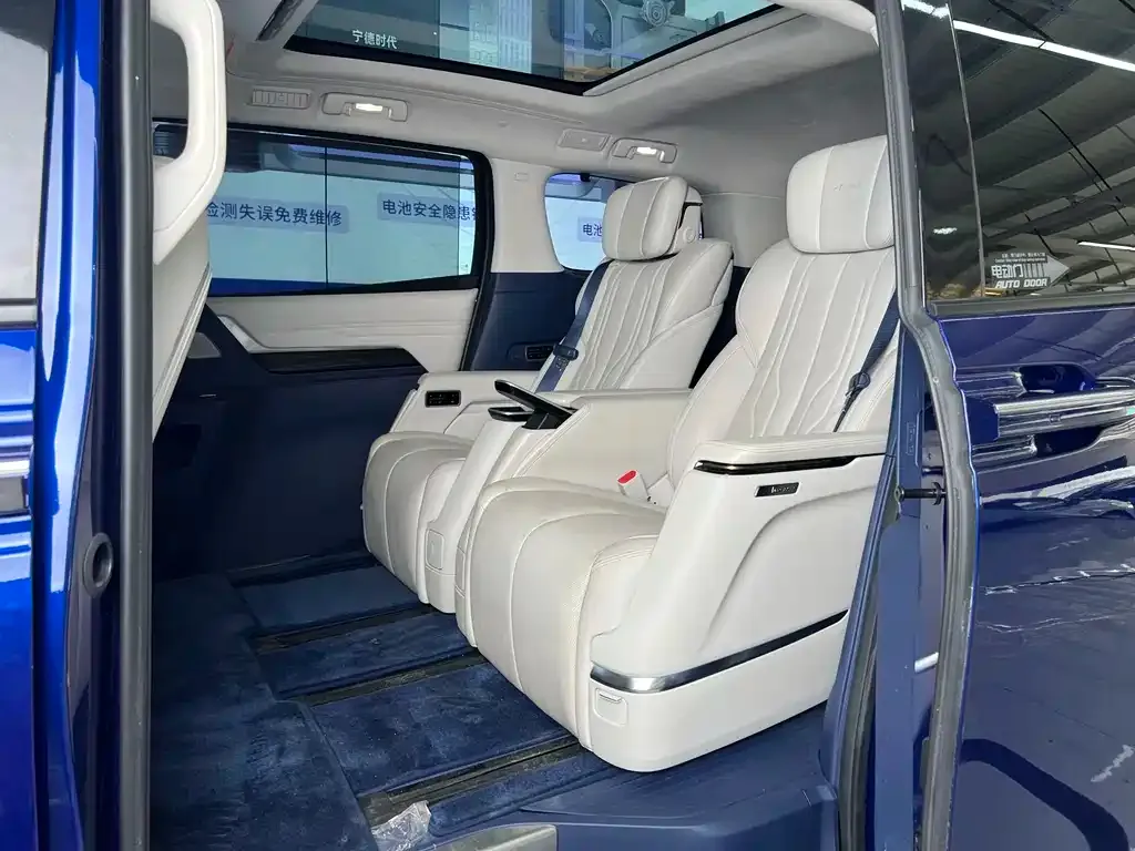 Buick Century 2023 из CN, фото 3