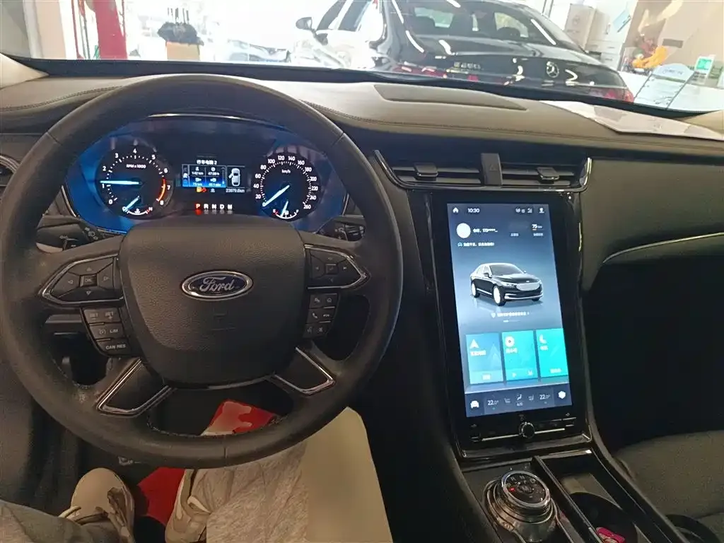 Ford Taurus — фото 10