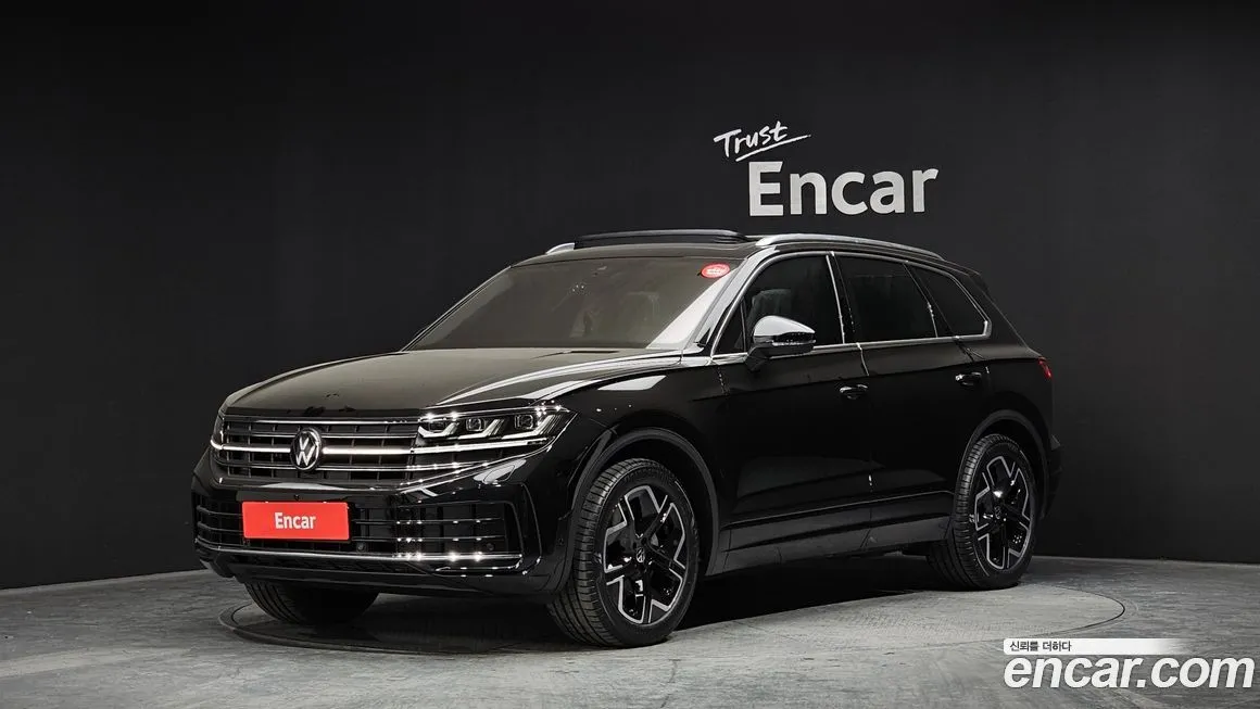 Volkswagen Touareg — фото 1