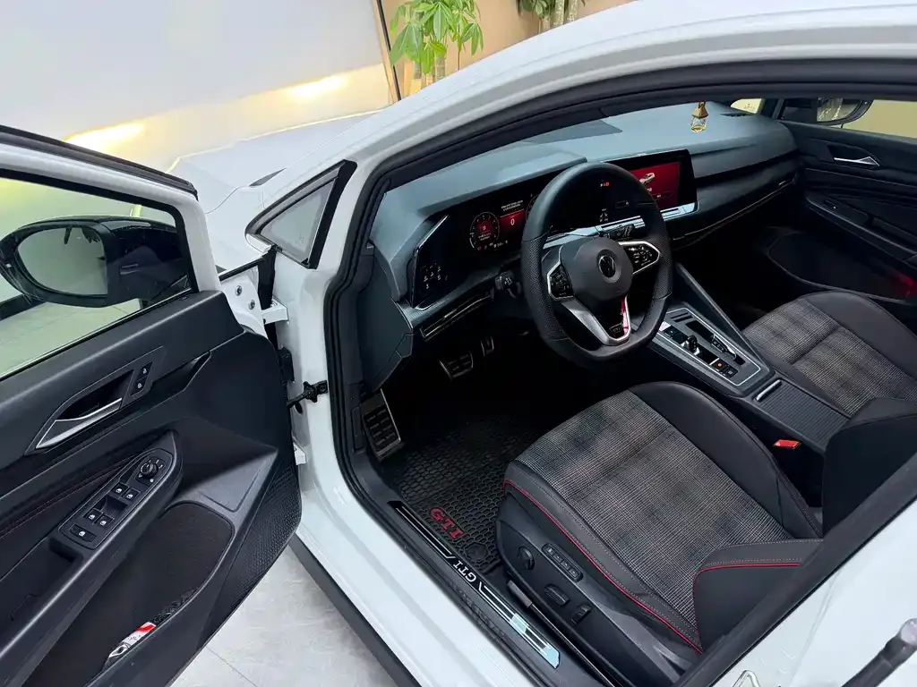 Volkswagen Golf GTI 2022 из CN, фото 5