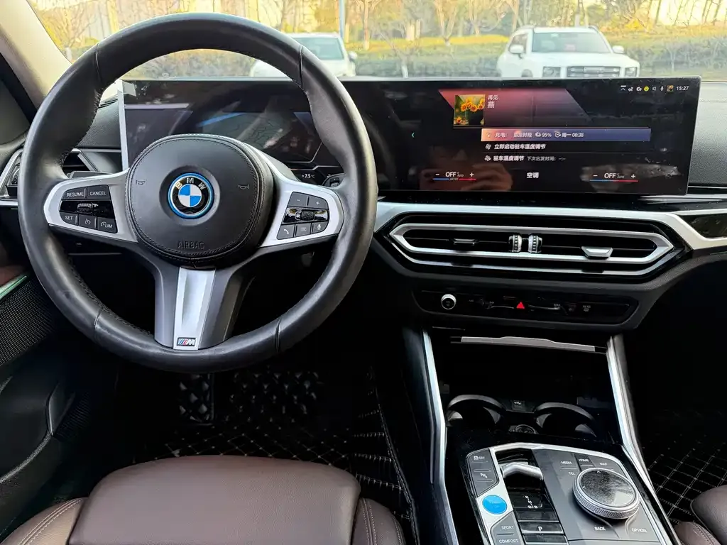 BMW i3 — фото 10