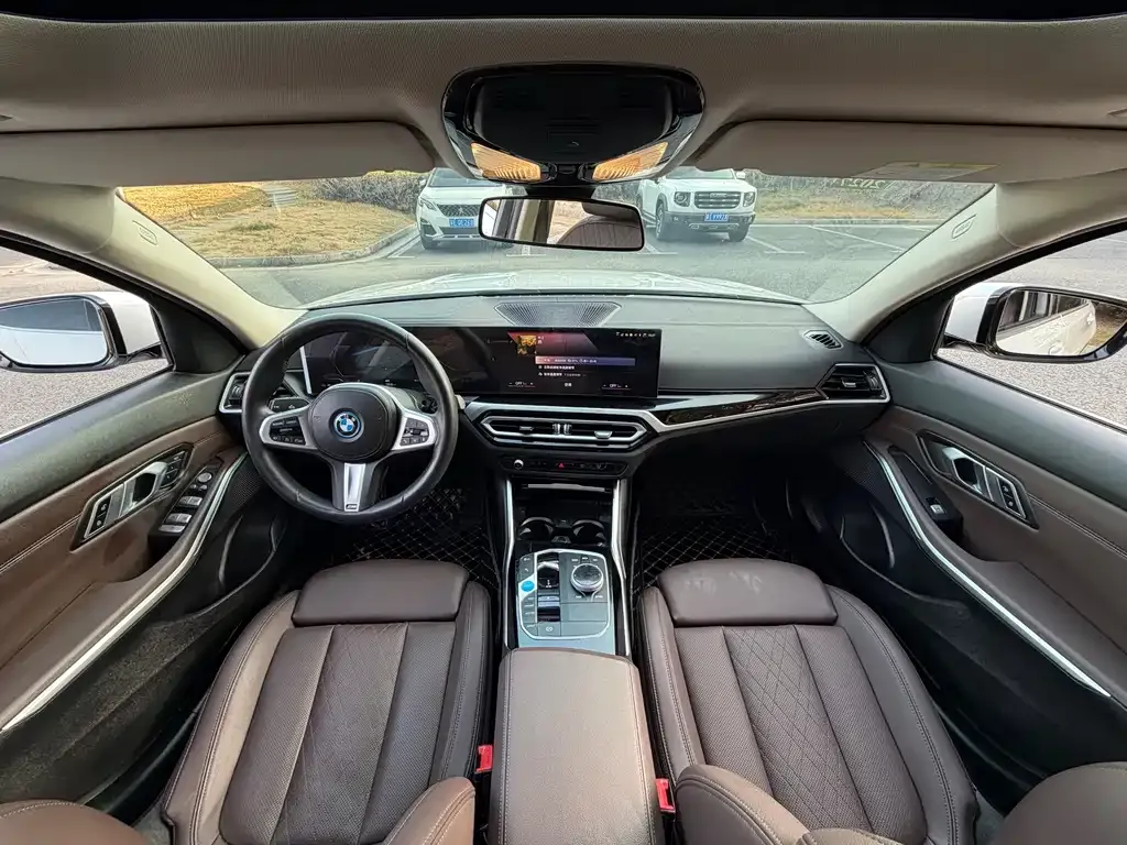 BMW i3 — фото 8