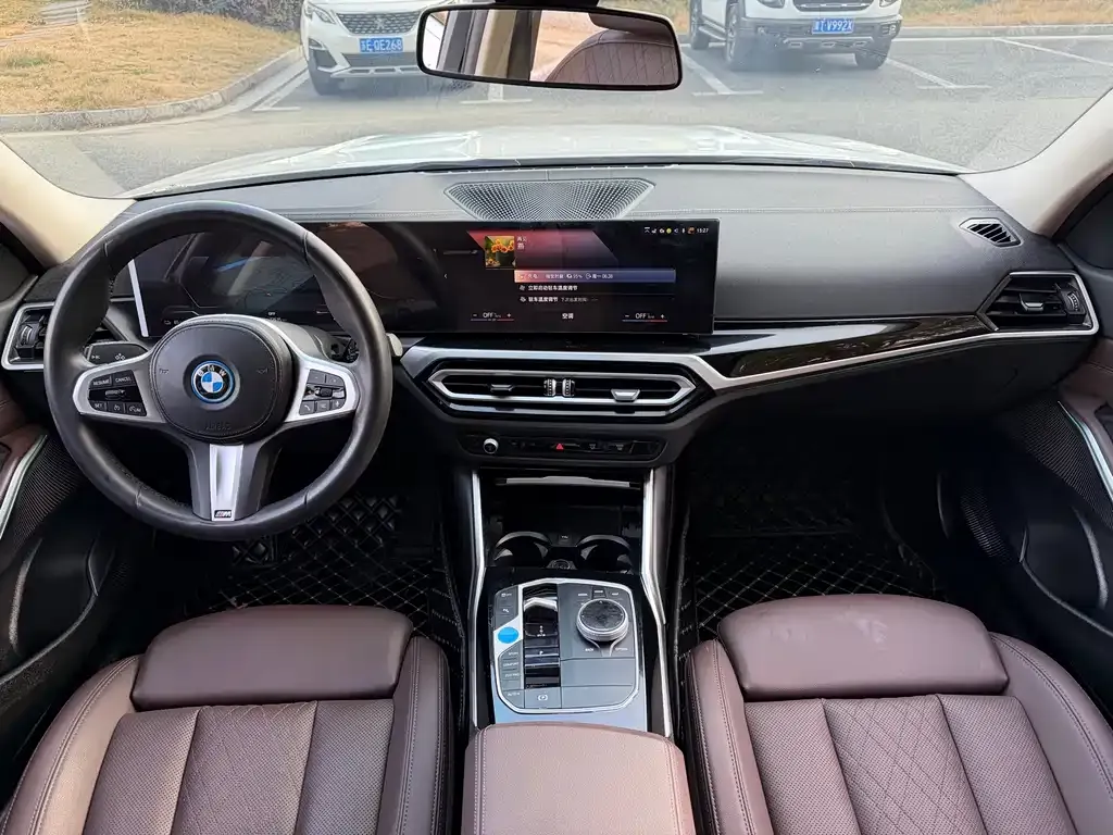 BMW i3 — фото 9