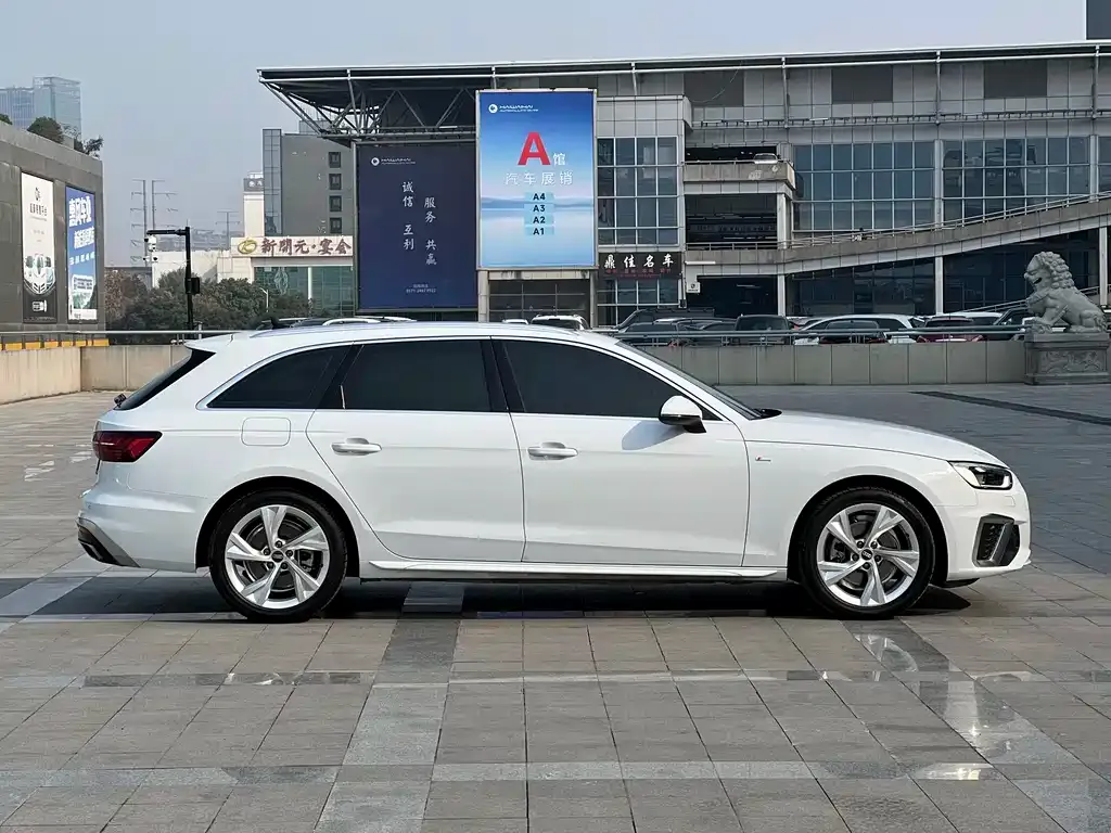Audi A4 (Import) 2021 из CN, фото 4