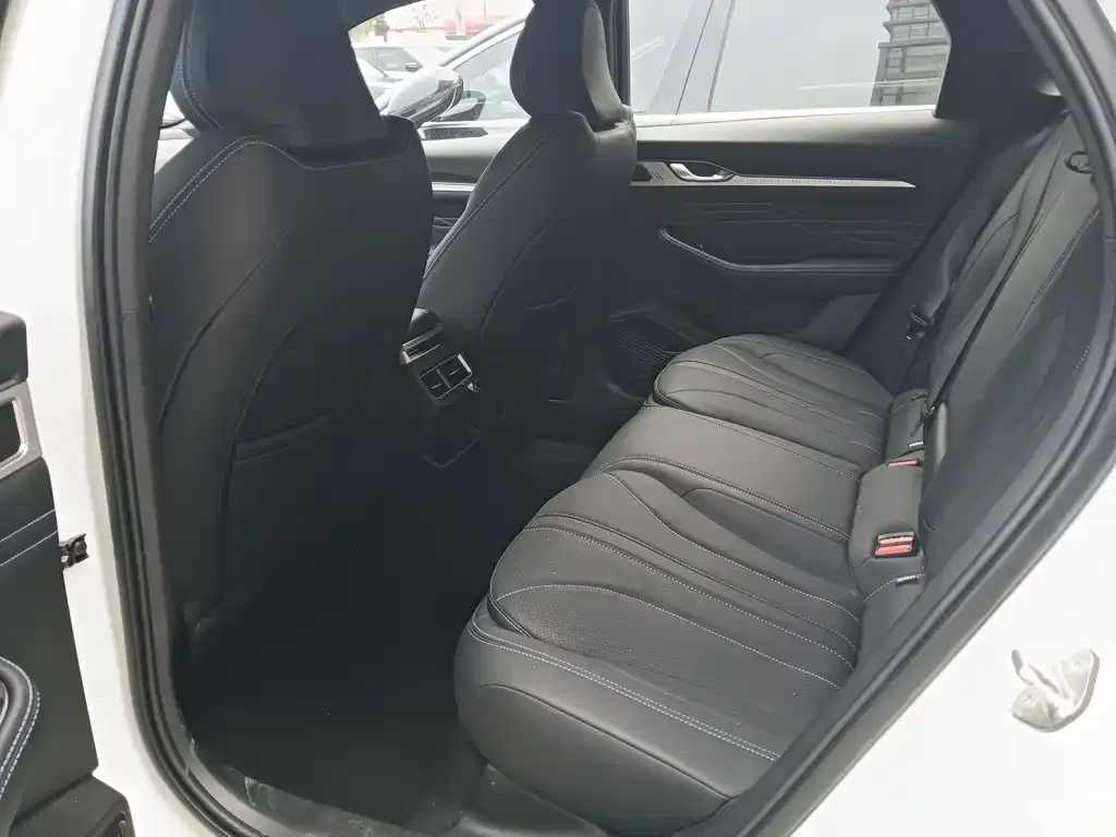 Geely Xingrui 2025 из CN, фото 10