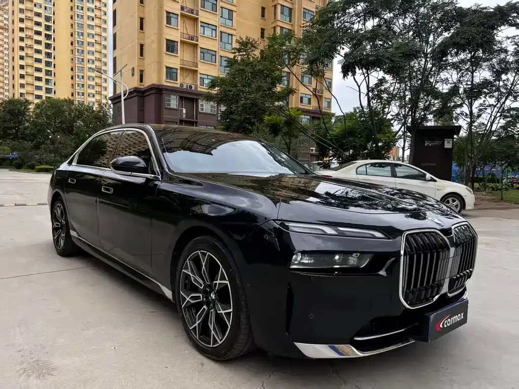 BMW 7 Series 2024 из CN, фото 1