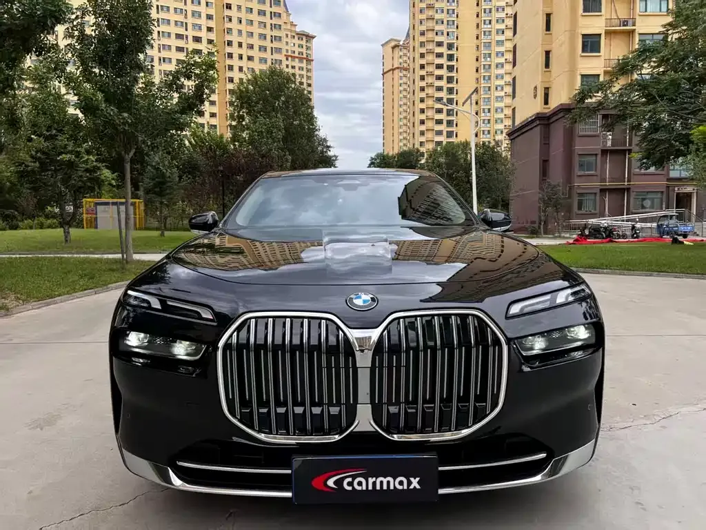 BMW 7 Series 2024 из CN, фото 3
