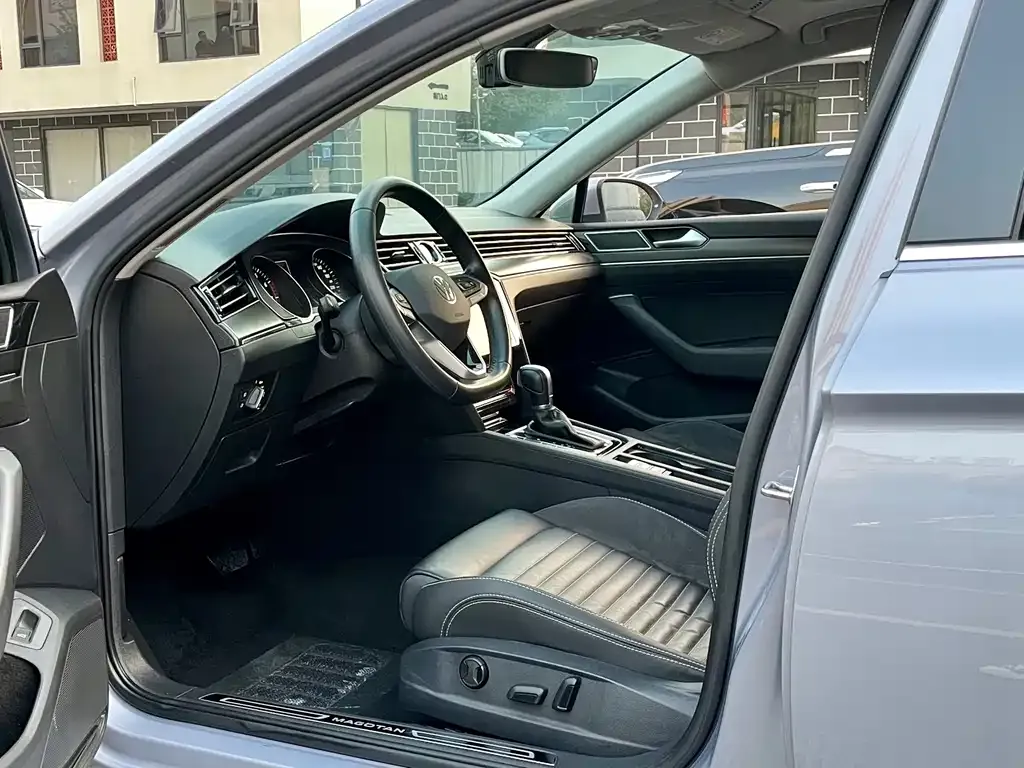 Volkswagen Magotan 2021 из CN, фото 2