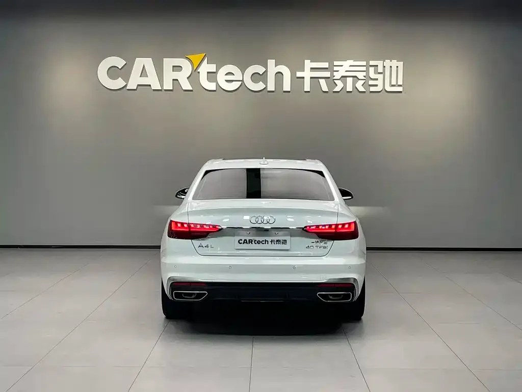 Audi A4L 2022 из CN, фото 10