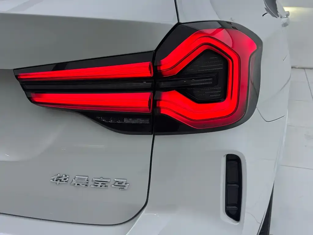 BMW iX3 2024 из CN, фото 3