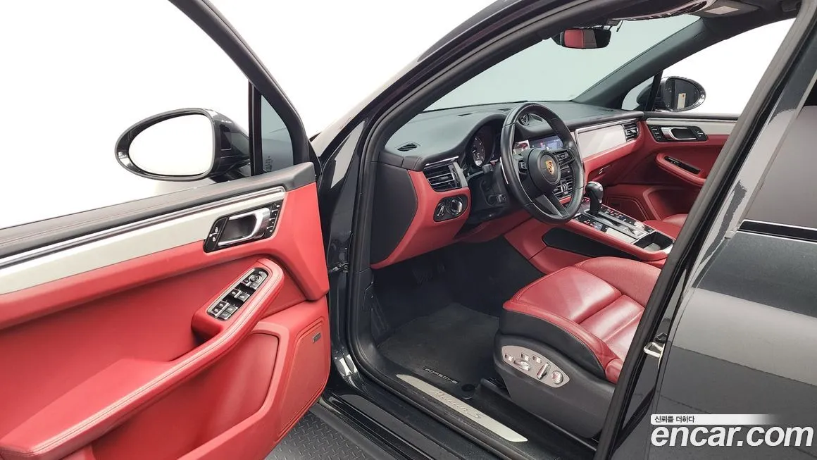 Porsche Macan 2023 из KR, фото 5
