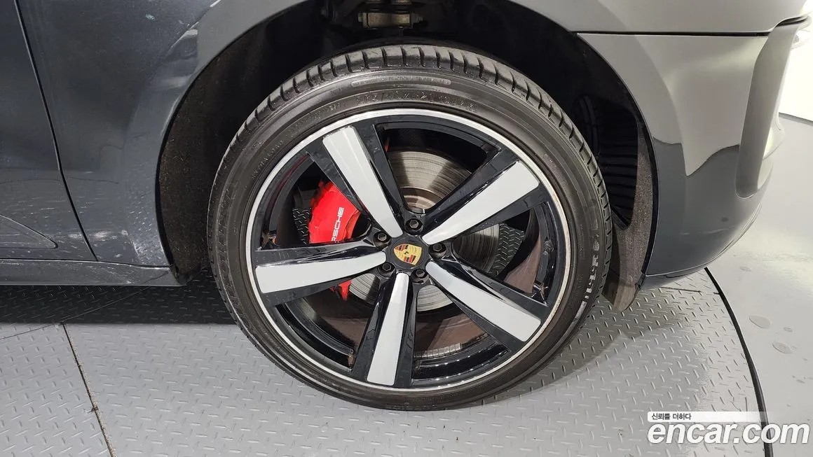 Porsche Macan 2023 из KR, фото 9