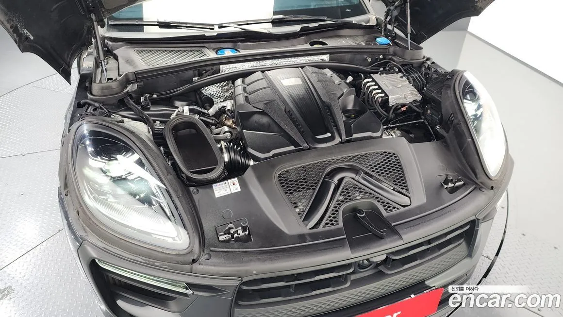 Porsche Macan 2023 из KR, фото 8